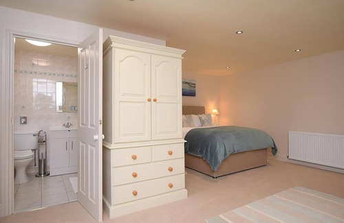 Lympstone Bed & Breakfast | The Old Dairy B&B