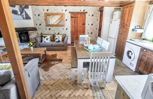 Bradford-on-Avon Other | The Old Dairy or The Cart House Double or Twin