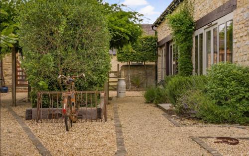 Bicester House | The Old Dairy Retreat