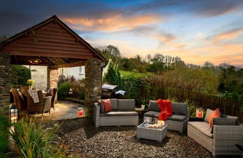 Liskeard House | The Old Farmhouse