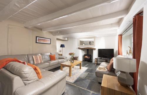 Liskeard House | The Old Farmhouse