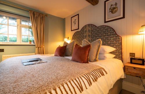 Crawley Down Hotel | The Old House Inn