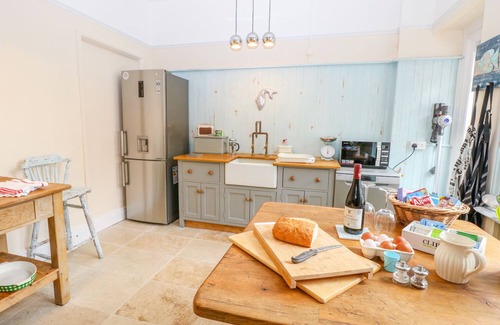 Totland Bay Cottage | The Old Kitchens