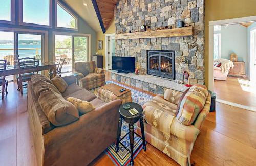 Lamoine Beach House | The Old Man's Lookout