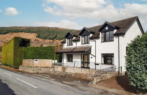 Fearnan House | The Old Post Office On Loch Tay