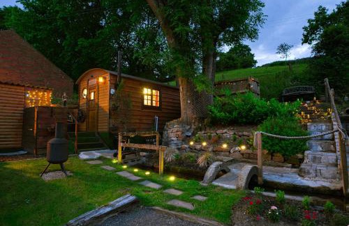Upper Hulme Ski Chalet | The Old Pumphouse Shepherds Hut with Hot Tub