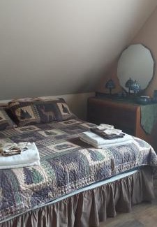 Fairmount Springs Hotel | The Old Tioga Inn Bed and Breakfast