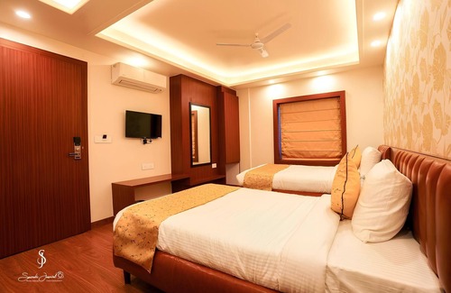 Varanasi Hotel | The Olivia