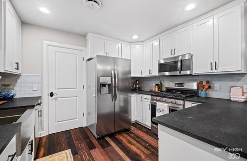 Downtown House | the ORANGE DOOR just steps from art, trails & dining