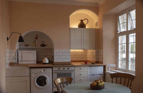 Pill Apartment | The Orangery Apartment