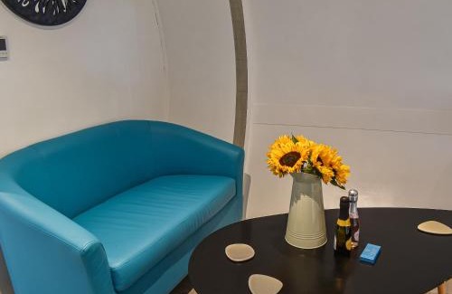 Elmsted House | The Orb