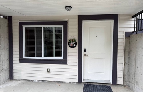 Fleetwood House | The Orchard Basement Cozy 2BR
