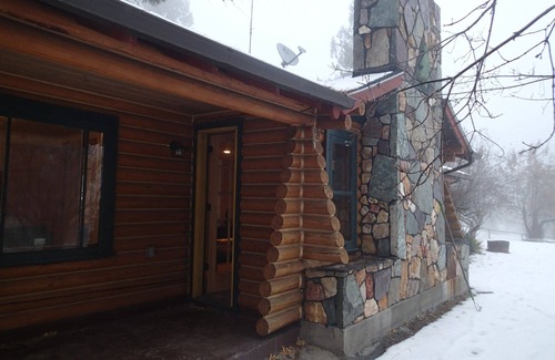 Missoula Cabin | "The Orchard Cabin" 3 Bedoom Sleeps 6-12