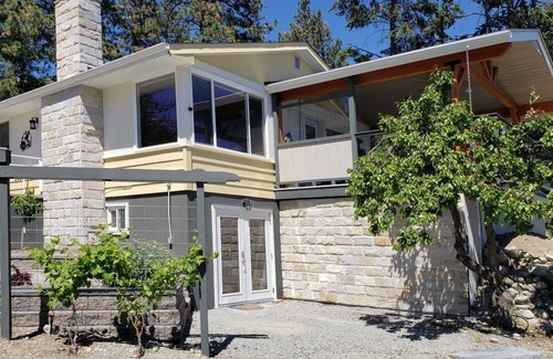Central Okanagan House | The Orchard House, Your Home in Peachland, BC in the Central Okanagan