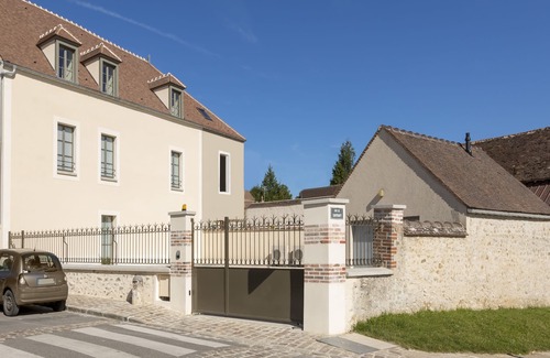 Provins Apartment | The Originals Résidence, Demeure des Remparts, Provins