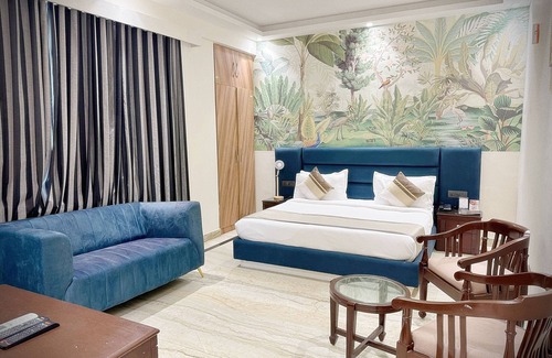 Kailash Colony Hotel | The Orion Express - East of Kailash