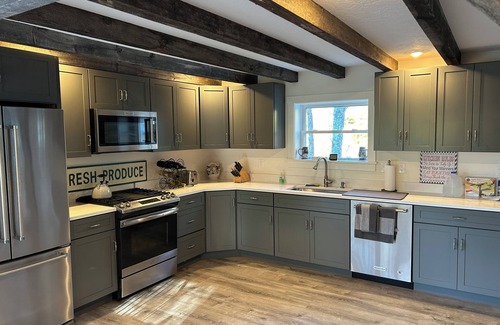 Center Ossipee House | The Ossipee Overlook: Spacious and Stunning Views