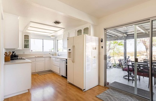 Panorama Heights House | The Outpost Joshua Tree: Hot Tub, GameRoom, JTNP