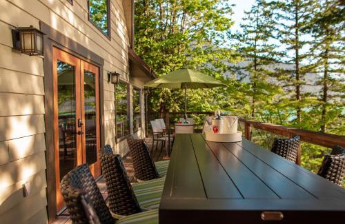 Harrison Hot Springs House | The Overlook, Luxury Lakeside Home with Dock