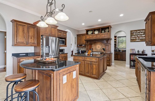 Dandridge House | The Overlook on Douglas Lake (Waterfront Luxury)