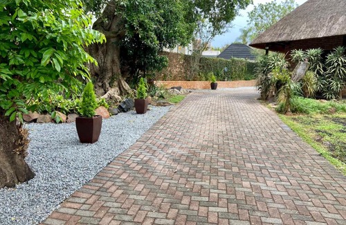 Nelspruit Apartment | The Owls Thatch Guestcottage