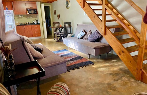 Nelspruit Apartment | The Owls Thatch Guestcottage