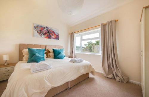 Frettenham House | The Paddocks