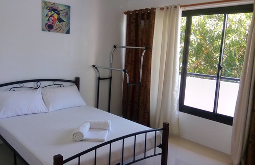 Muntinlupa House | The Palines Apartment Hotel