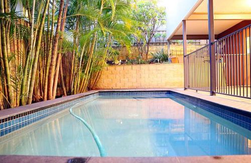 Surfers Paradise House | The Palm in Heart of Surfers Paradise