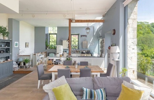 Bath House | The Paper Mill: Beautiful Retreat. Stunning Views