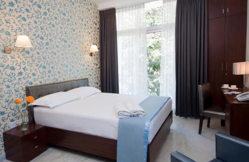 Jayanagar Bed & Breakfast | The Park Slope Hotel