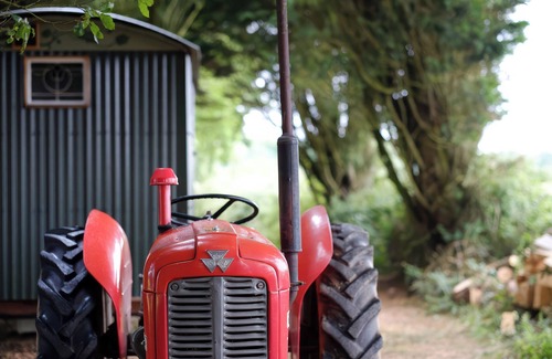 Llantwit Major Cottage | THE PAVILLION, family friendly, with open fire in Llantwit Major