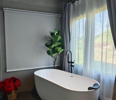 Pak Chong Villa | The Peak Hill Pool Villa