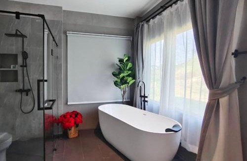 Pak Chong Villa | The Peak Hill Pool Villa