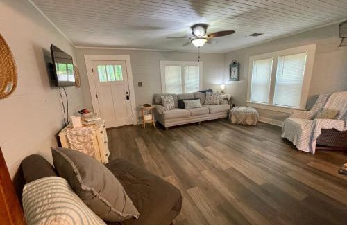 Farmerville House | The Pelicans Nest