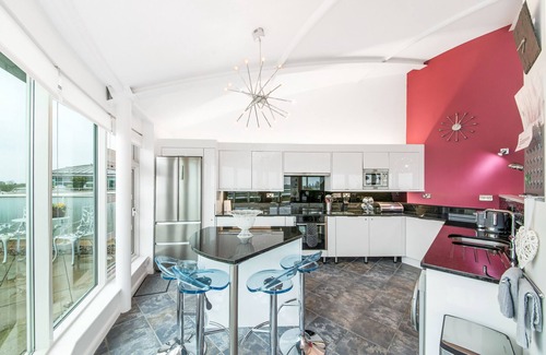 York Apartment | The Penthouse at 611 Westgate