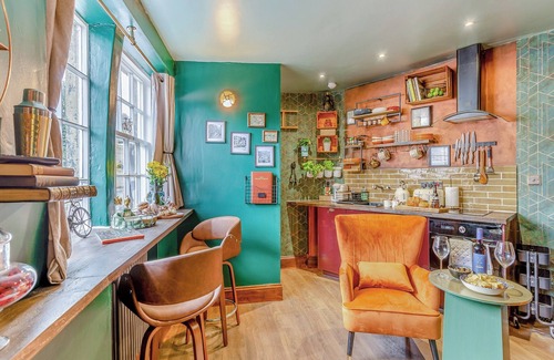 Wadsworth Cottage | The perfect romantic retreat for up to two guests.
