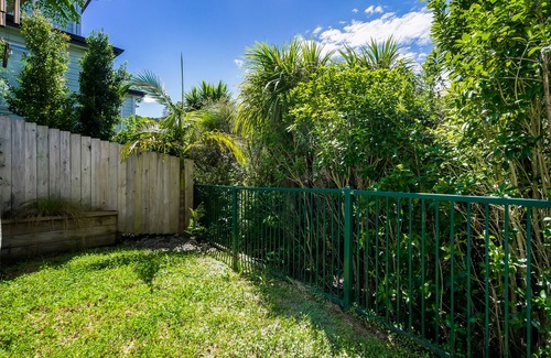 Greenhithe House | The Perfect Spacious 2BR Getaway-Netflix