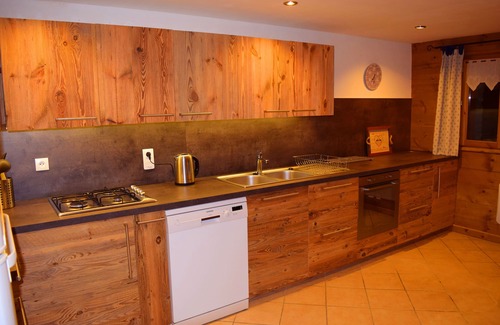 Bonneval-sur-Arc Apartment | The Peya cottage with 4 rooms in chalet