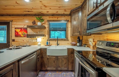 Pickens Cabin | The Pickleball Pines