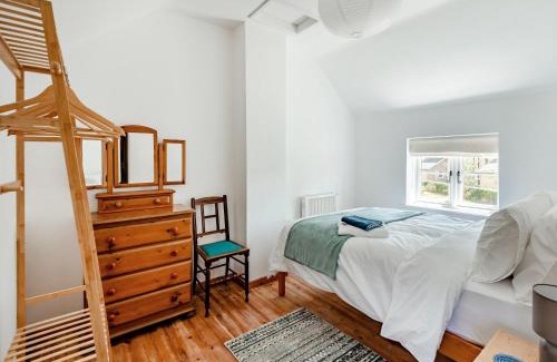 Cambridge House | The Pink Cottage