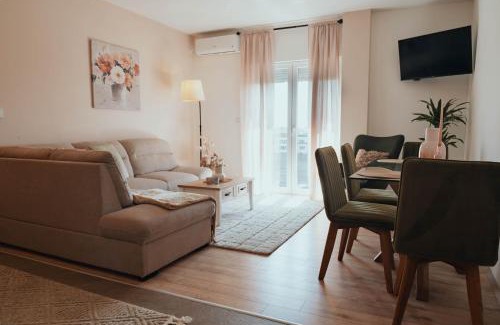 Kisela Voda Apartment | The Pink Place - Kisela Voda