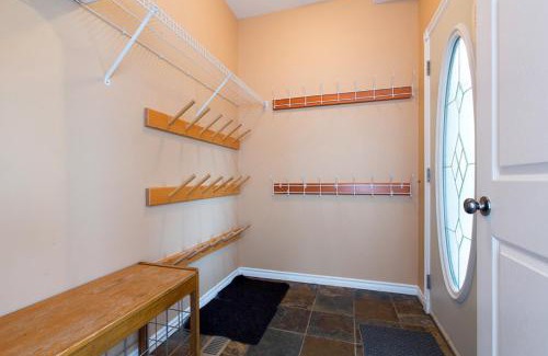 Silver Star Mountain Apartment | The Pinnacles Suites & Townhomes