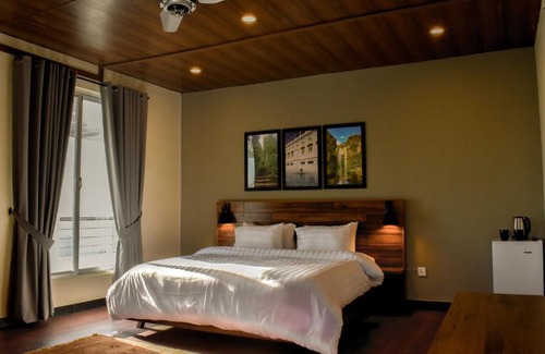 Abbottabad Hotel | The Point by Roomy, Thandiani