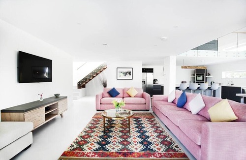 Compton Martin House | The Pole Barn -Stunning High Spec Barn Conversion