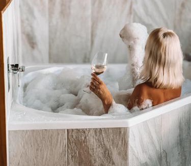 North Tamborine Ski Chalet | The Polish Place