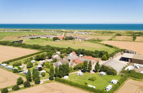 Irstead House | The Pollywiggle, Waxham, nr Sea Palling, Dog friendly, Private path to the beach