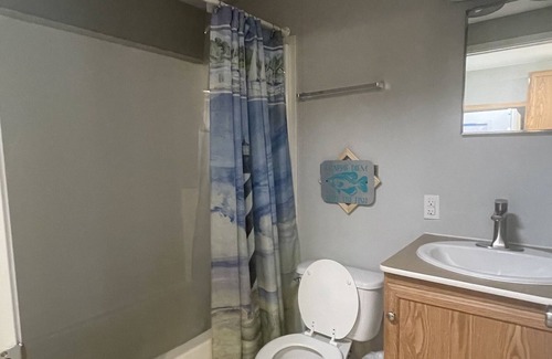 Dandridge Cottage | The Pontoon! Family-friendly tiny Cottage overlooking lake cove!