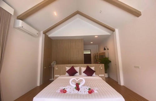 Khanong Phra Resort | The Poom Cafe Resort Khao Yai