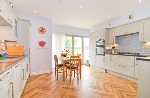 Newport House | The Poppies, Brighstone